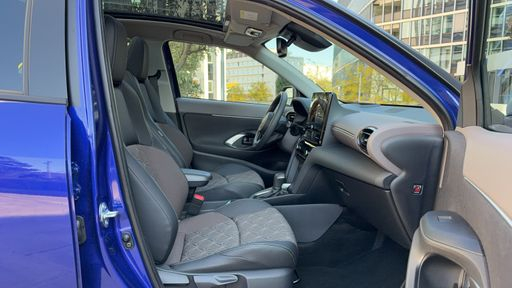 Toyota Yaris Cross 1.5 HSD 130 Hybrid E-CVT - Collection – 2025 – 13080 km – Hybride essence – Boîte Automatique — photo 12