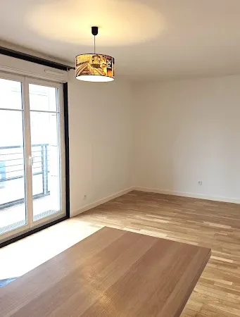 Studio 1 pièce 33 m²