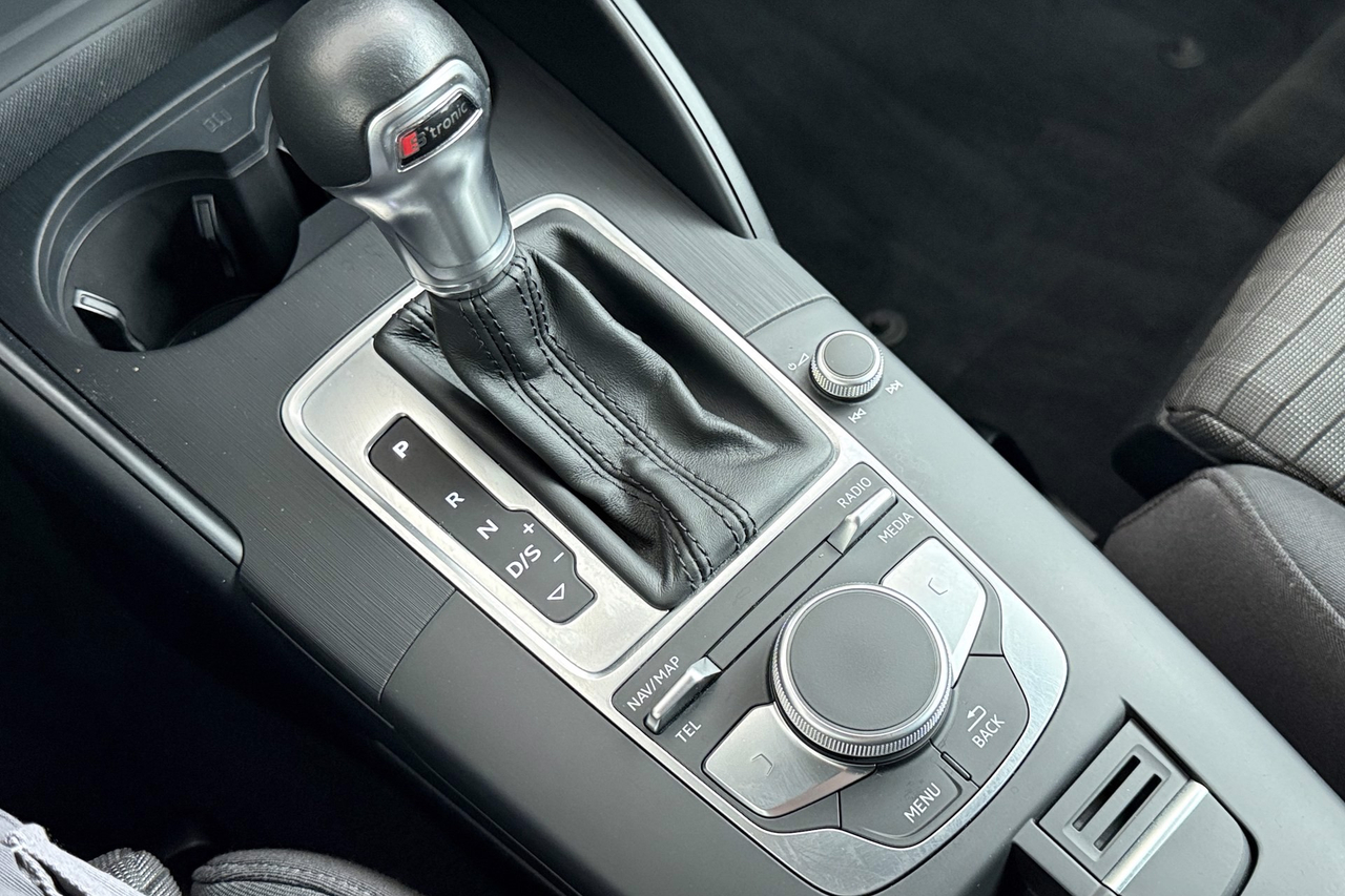 Audi A3 Sportback — photo 10