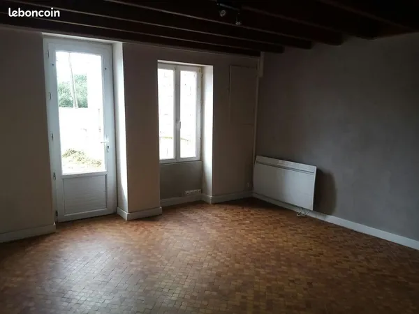 Maison à louer à LEGE