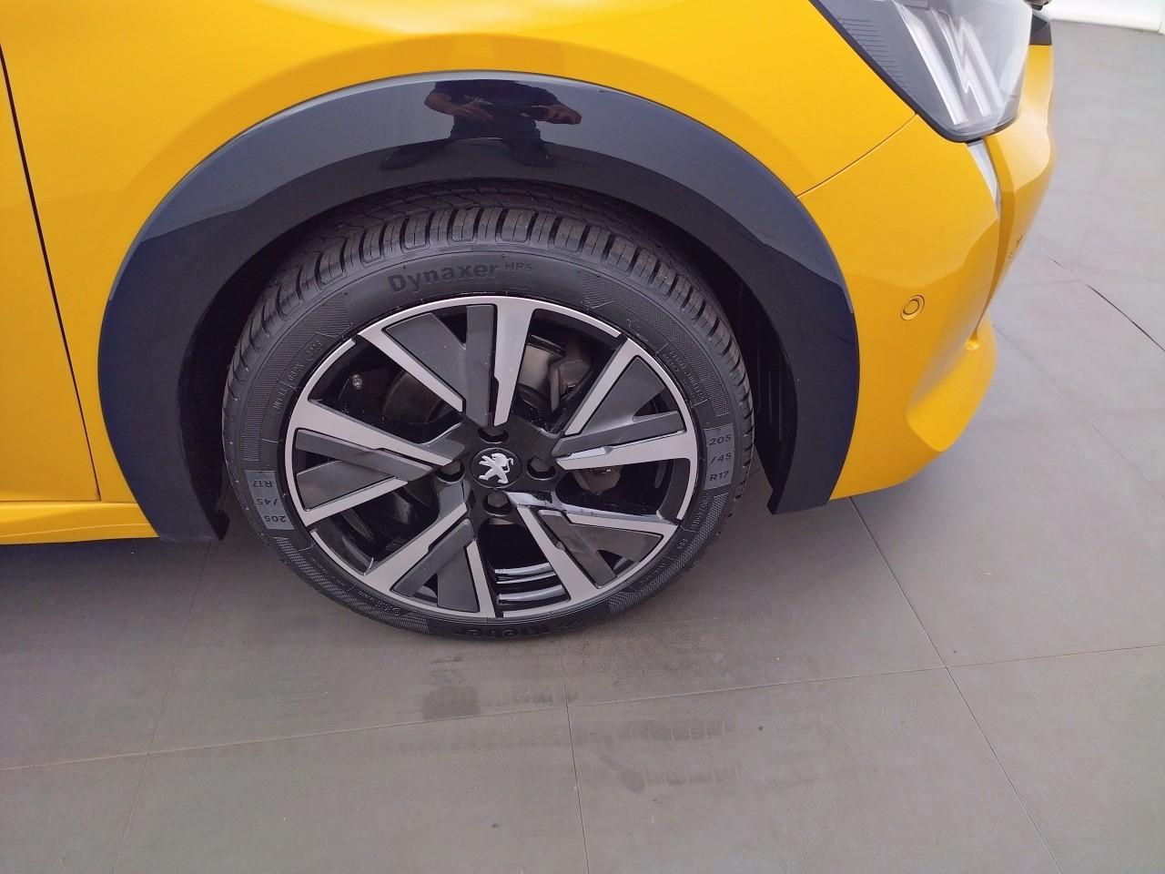 Peugeot 208 puretech 100 s&s eat8 gt — photo 27