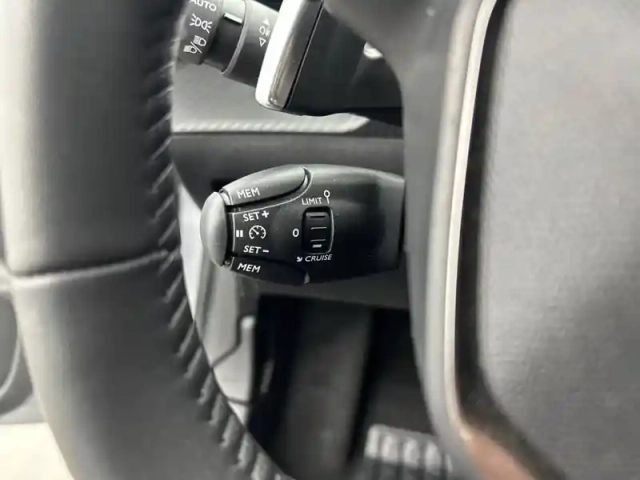 Peugeot 208 hybrid 100 e-dcs6 — photo 20