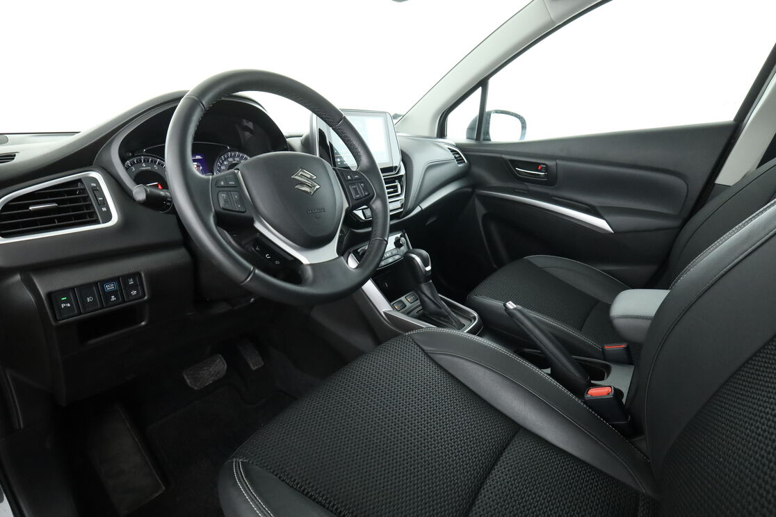 Suzuki S-Cross 1.5 DualJet Hybrid Privilege Auto — photo 10
