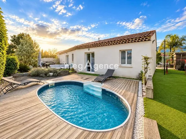 LA CRAU - Centre-ville Nord - Villa T4 piscine