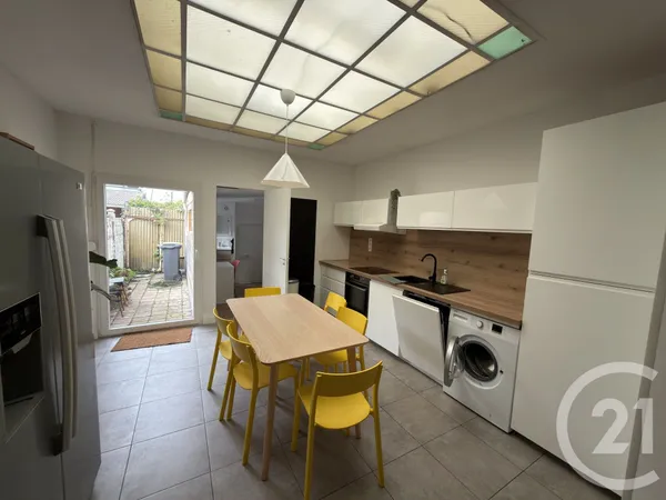 Maison 2 pièces 82 m²