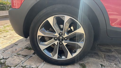 Kia Stonic 1.0 T-GDI 120 - Design – 2019 – 65938 km – Essence – Boîte Manuelle — photo 29