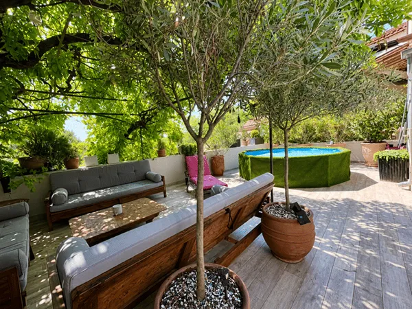 Maison 250 m²