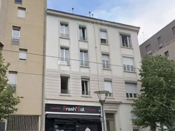 Local commercial 112 m²