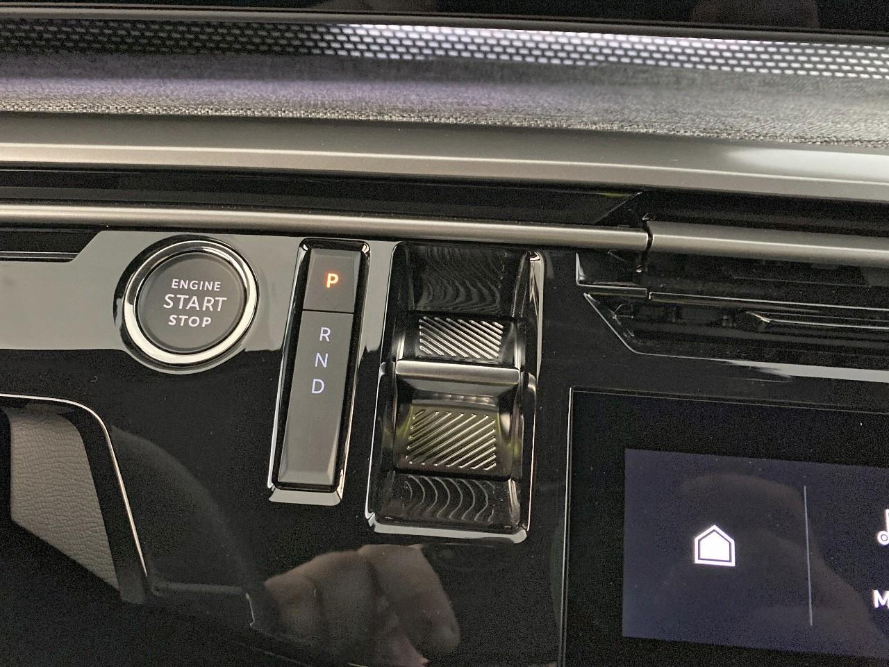 Peugeot 3008 electrique 210 ch 73 kwh gt — photo 15