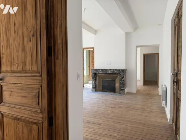 Appartement 3 pièces 130 m²