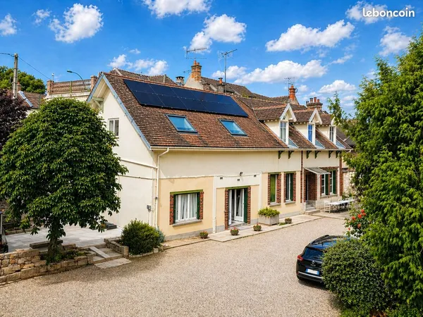 Grande maison meublée 205 m² - Souppes-sur-Loing, proche gare ligne R