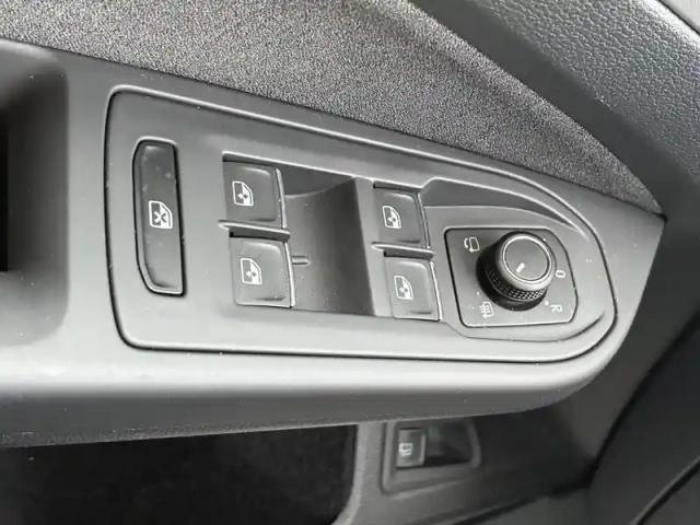 Volkswagen Golf 1.5 ehybrid 204 dsg6 — photo 27