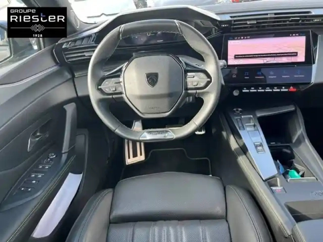 Peugeot 408 phev 225 e-eat8 — photo 18