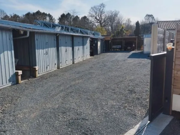 Maison récente + activité de location de box entièrement opérationnelle