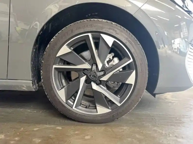 Peugeot 308 sw hybrid 145 e-dcs6 — photo 5