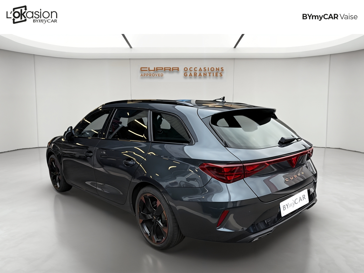 Cupra Leon Sportstourer 1.5 eTSI Hybrid 150 ch DSG7 — photo 3