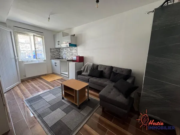 Studio 1 pièce 14 m²