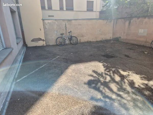 Parkin rue FRITZ