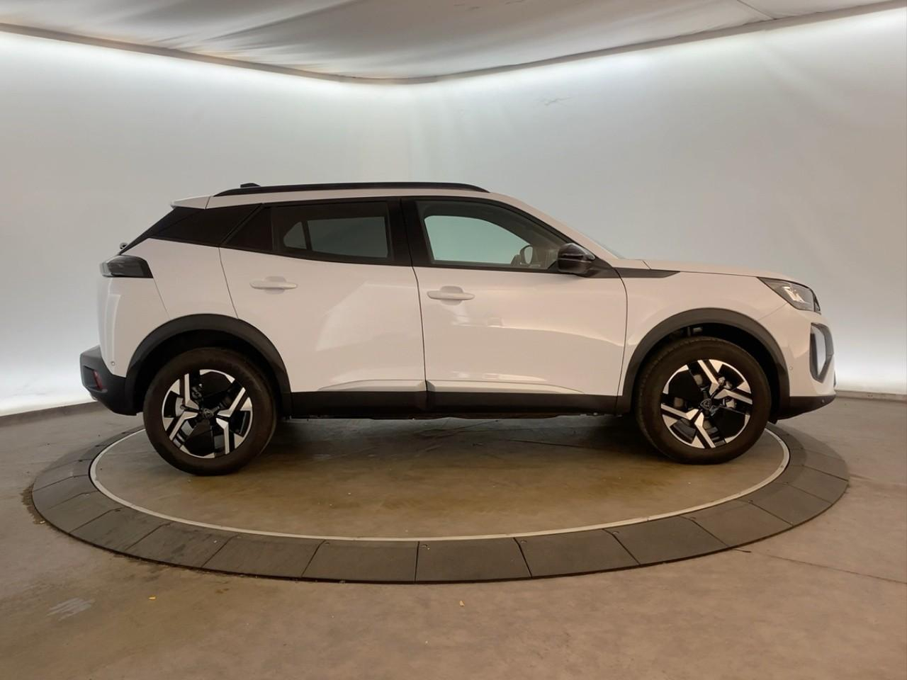 Peugeot 2008 hybrid 145 ch e-dcs6 allure — photo 4