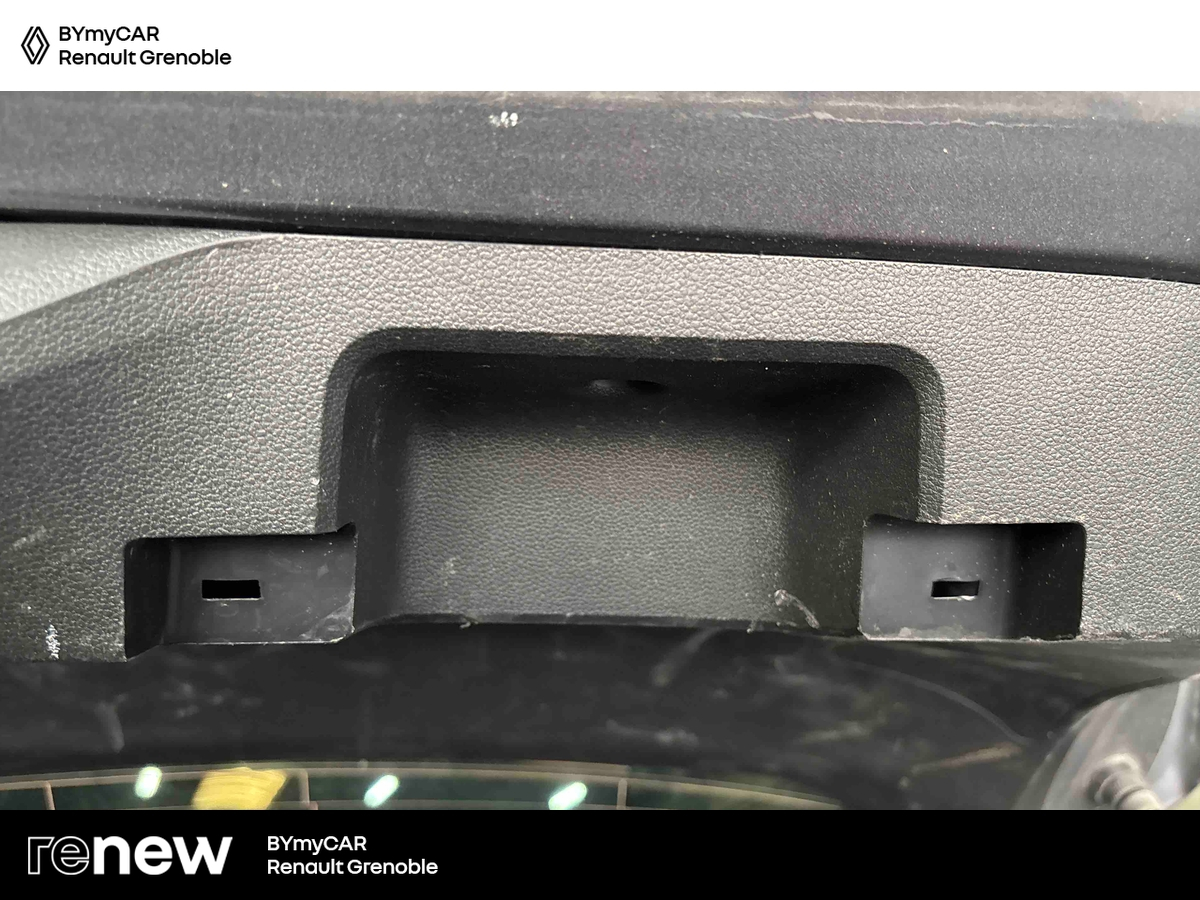 Renault Arkana E-Tech hybride 145 - 22 — photo 23