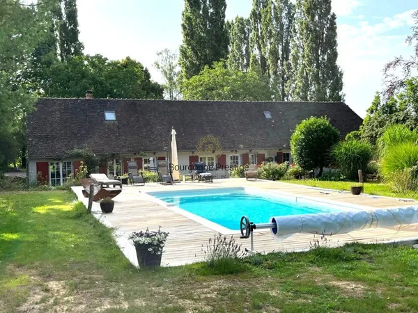 Elegante Longere Avec Piscine Et Parc D'exception
