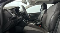 Renault Mégane 1.5 Blue dCi 115ch Evolution EDC — photo 12
