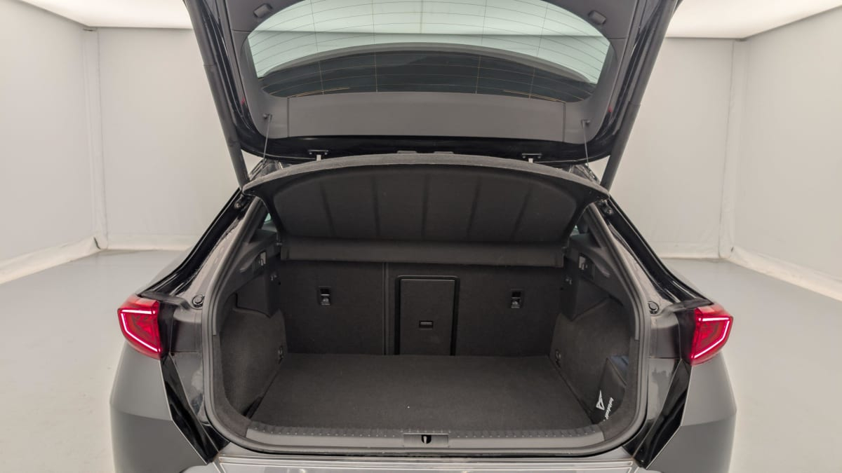 Cupra FORMENTOR — photo 11