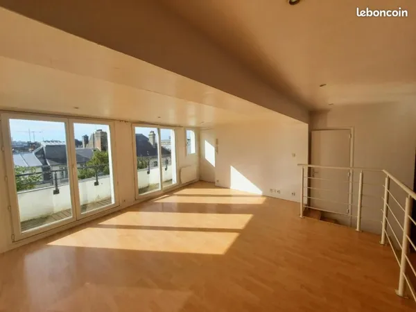 Loft 3 pièces 106 m²