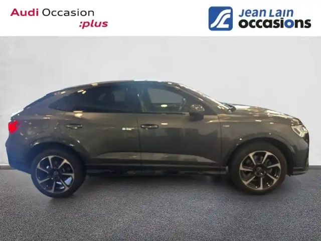 Audi Q3 sportback 45 tfsie  245 ch s tronic 6 — photo 4