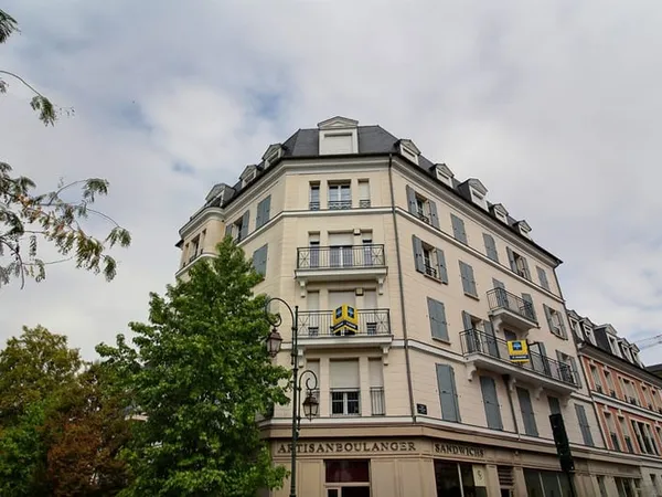 Appartement La Garenne Colombes 4 pièce(s) 97 m2