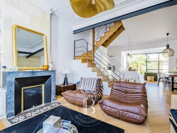 Vends maison en pierres - 116 m² - 4 pièces, 3 chambres - Bordeaux 33000