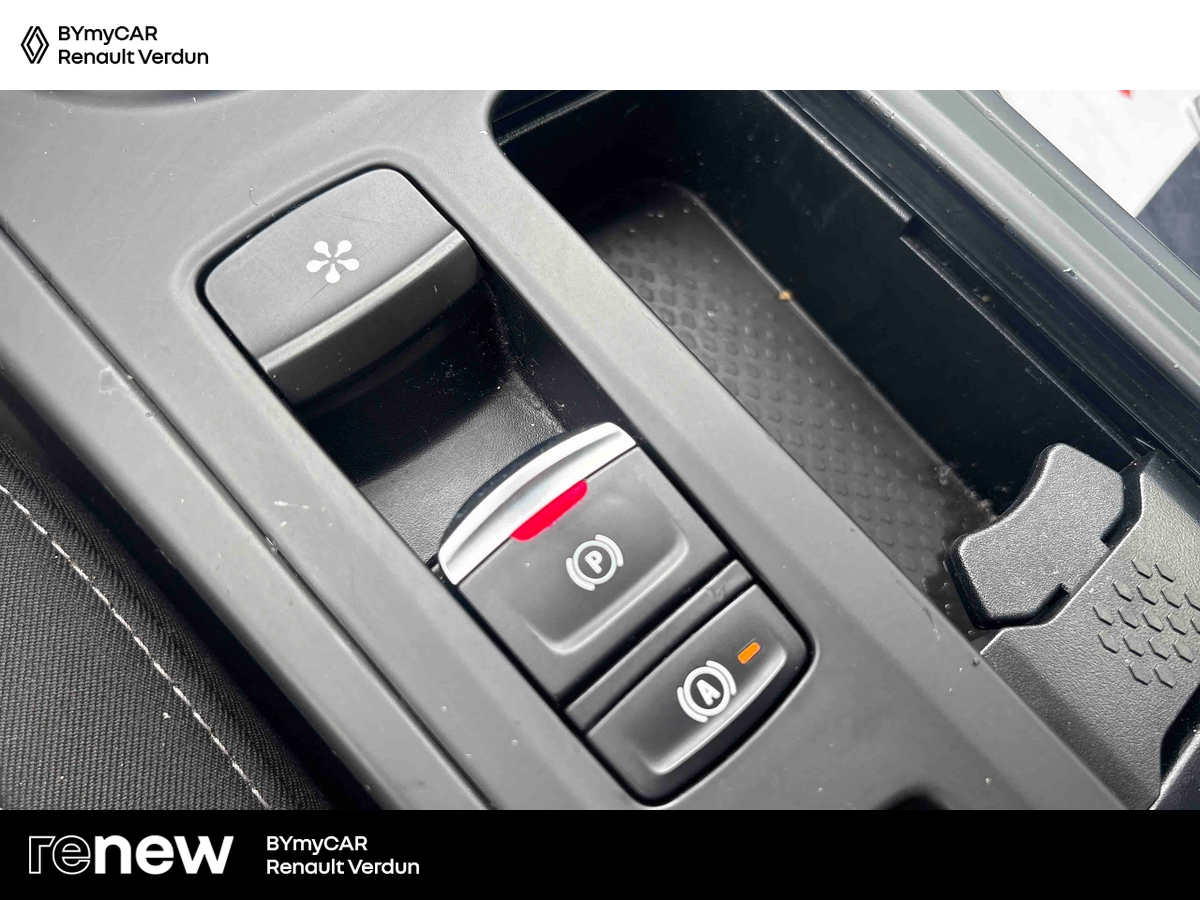 Renault Mégane IV Estate E-TECH Plug-In Hybride 160 — photo 21