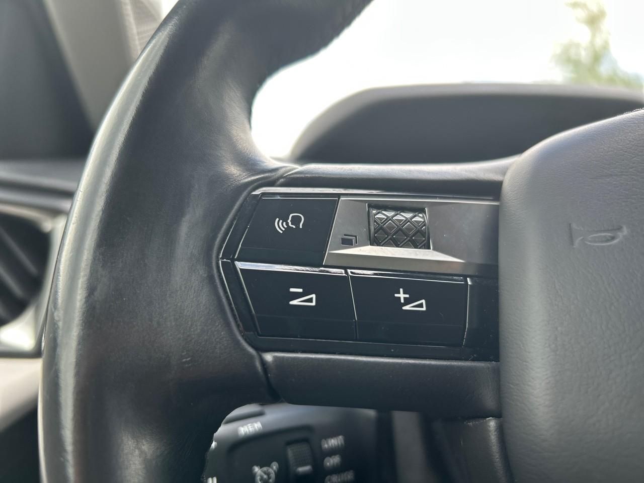 Ds Ds 3 crossback puretech 155ch grand chic automatique — photo 15