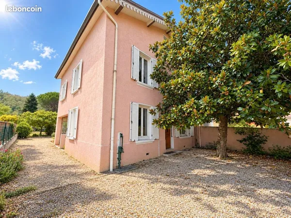 Maison 7 pièces 117 m²