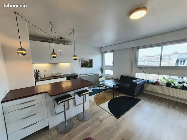 Studio meublé de 29 m² - 7e étage avec ascenseur - Goncourt / Belleville