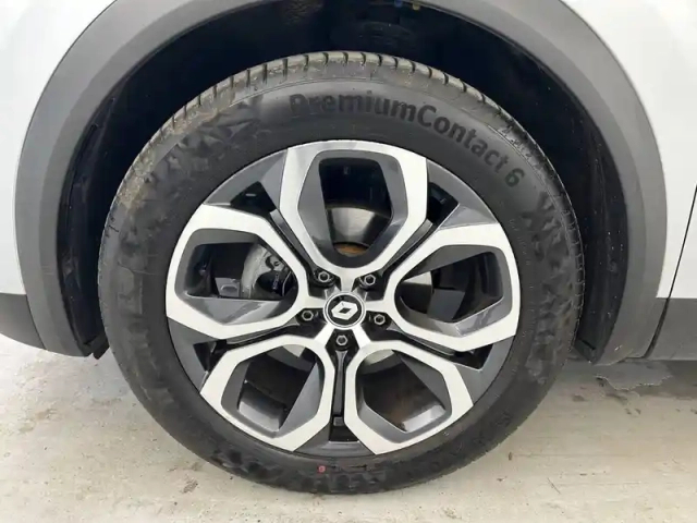 Renault Captur tce 140 edc - 21 — photo 58