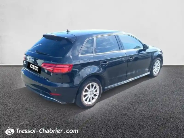 Audi A3 sportback 1.4 tfsi e-tron 204 s tronic 6 design — photo 2