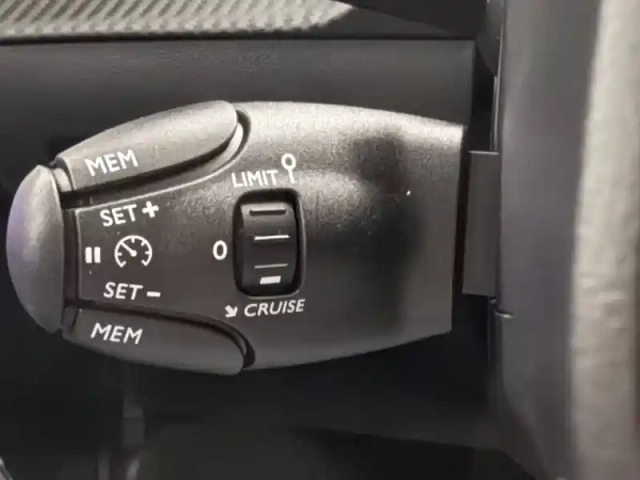 Peugeot 208 electrique 156ch 54 kwh — photo 26