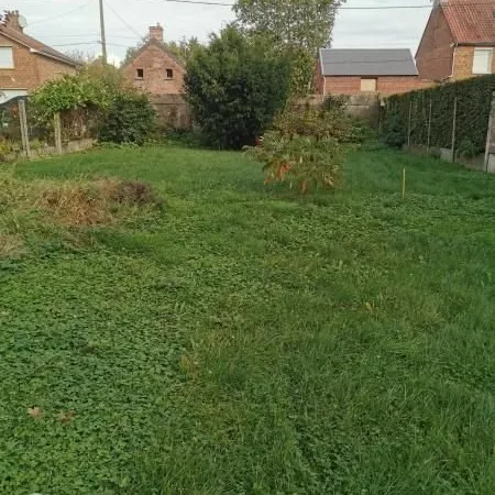 Terrain 1229 m² QUERENAING
