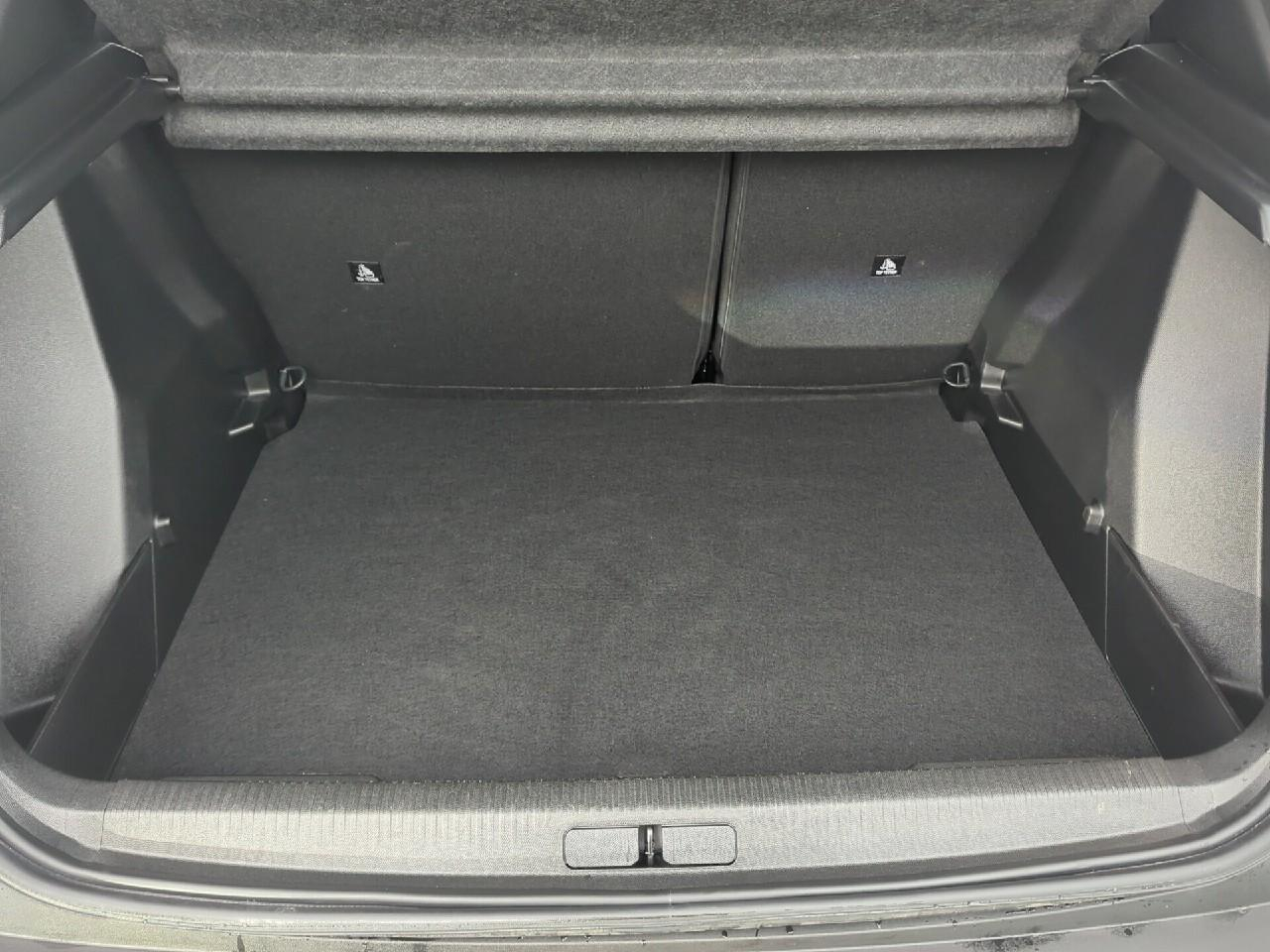 Peugeot 2008 hybrid 145 e-dcs6 allure — photo 6