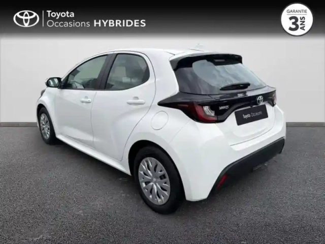 Toyota Yaris 116h dynamic 5p my22 — photo 2
