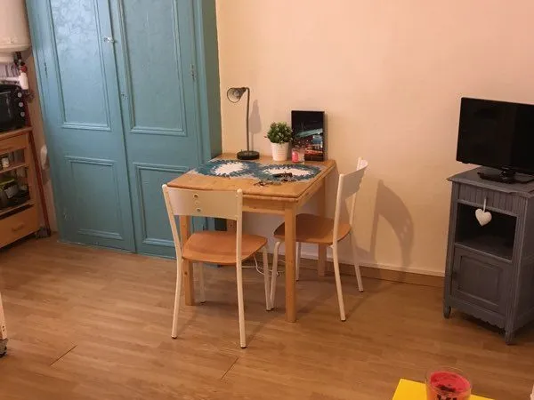 Loue studio meublé centre ville
