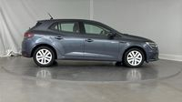 Renault Mégane 1.5 Blue dCi 115ch Business EDC -21N — photo 4