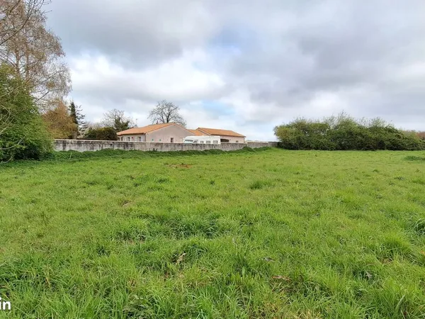 Terrain 1230 m² CELLES SUR BELLE