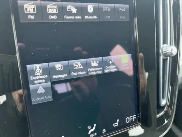Volvo Xc40 t5 recharge 180 + 82ch plus dct 7 — photo 12