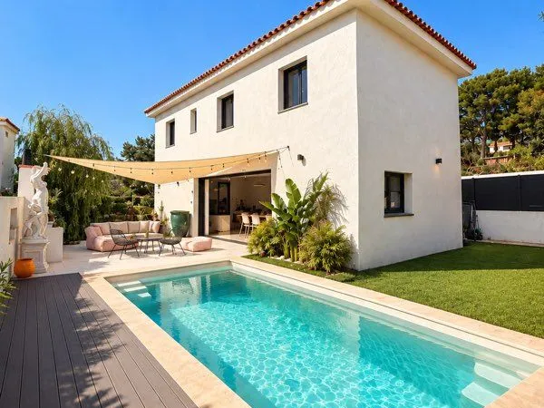 Bandol - Maison neuve 140 m² - Piscine - Vue mer - 4 chambres