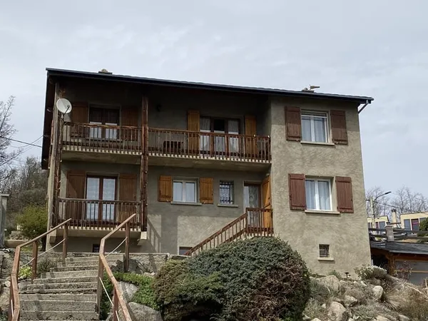 ANGOUSTRINE - Vente belle maison traditionnelle offrant une superbe vue