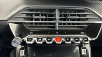 Peugeot 2008 1.2 PureTech 100ch S&S Allure — photo 19