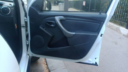 Dacia Duster 1.6 SCe 115 - Essentiel – 2016 – 47292 km – Essence – Boîte Manuelle — photo 23