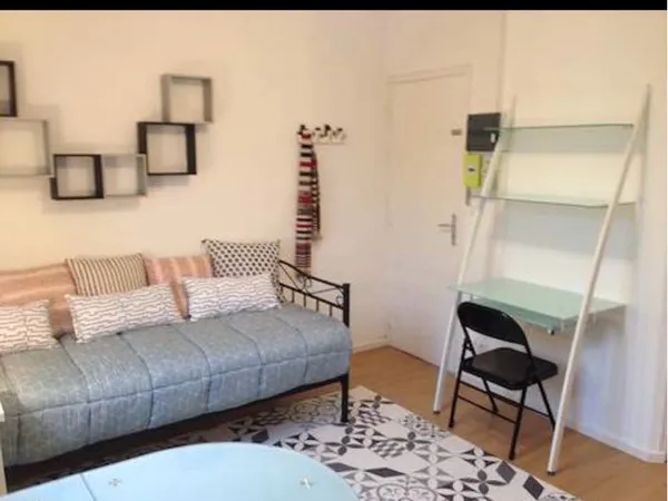 🏡✨ beau studio meublé et tout équipé - proche gare et centre-ville d'amiens ✨🏡